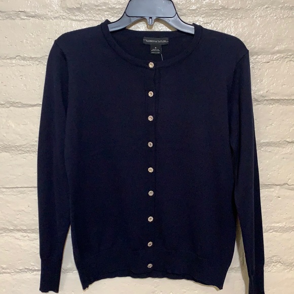 Karson & Taylor Sweaters - 🇺🇸 3 for$13  Must bundle 3 🇺🇸 items for discount.